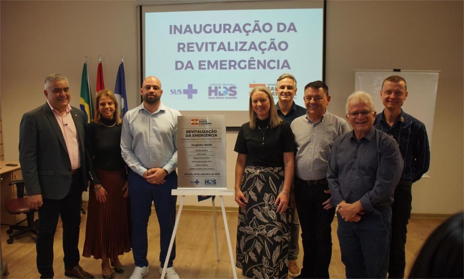HRHDS_capa_emerg.jpeg