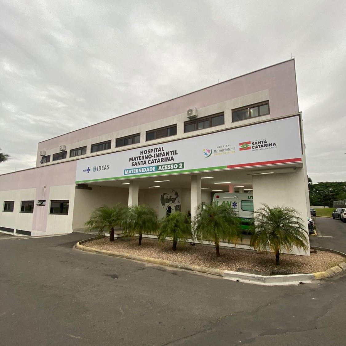 fachada HMISC
