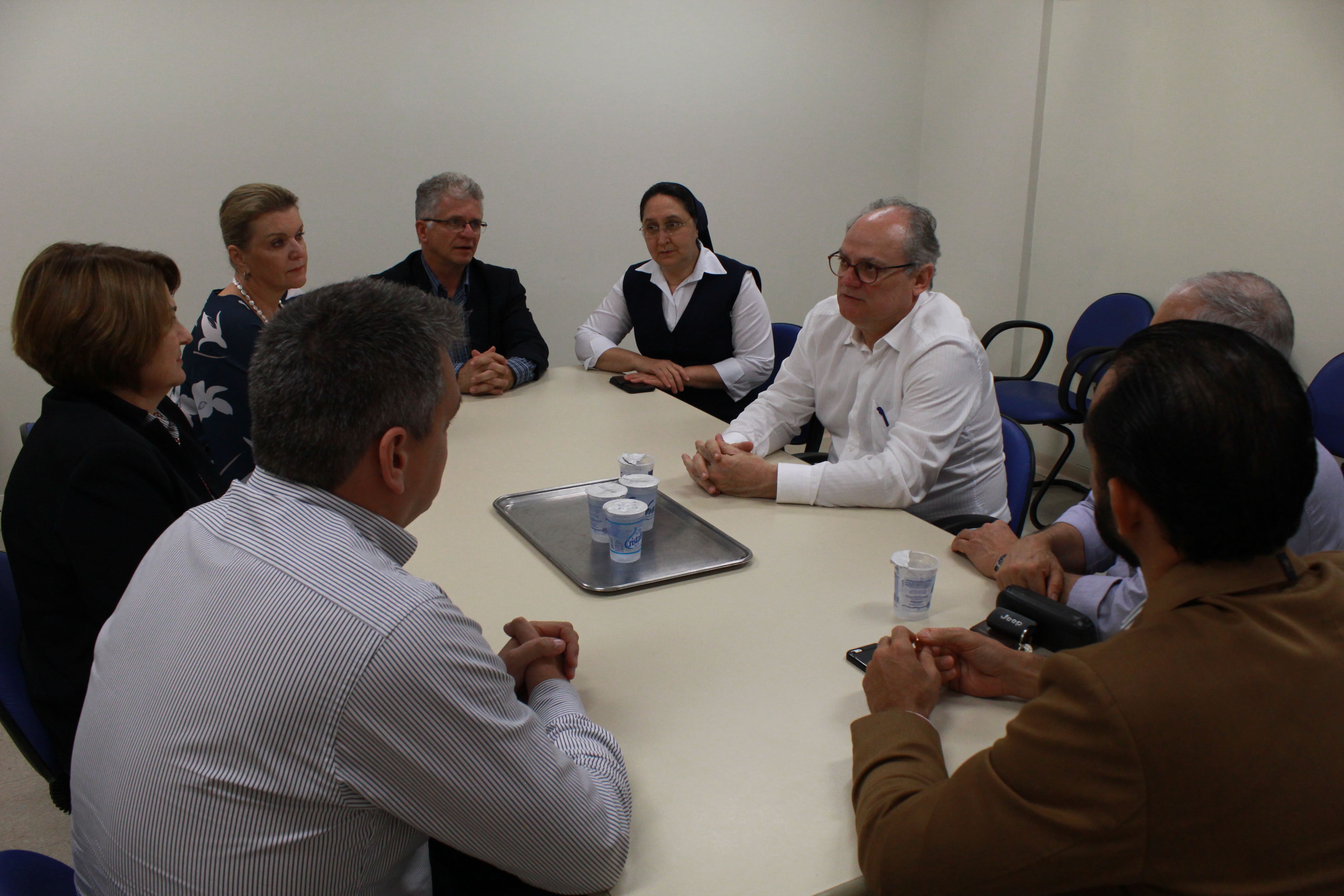 reunio no hospital infantil de joinville 1