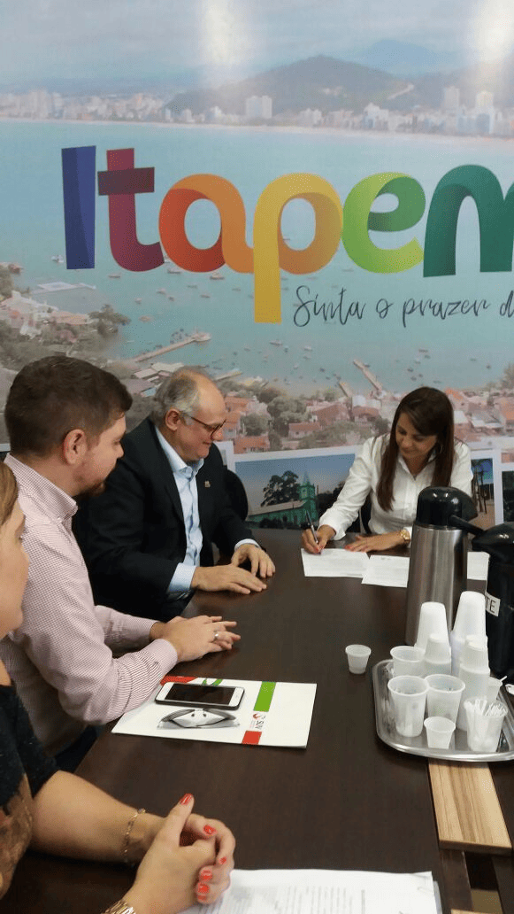 secretrio com prefeita de itapema 2 1