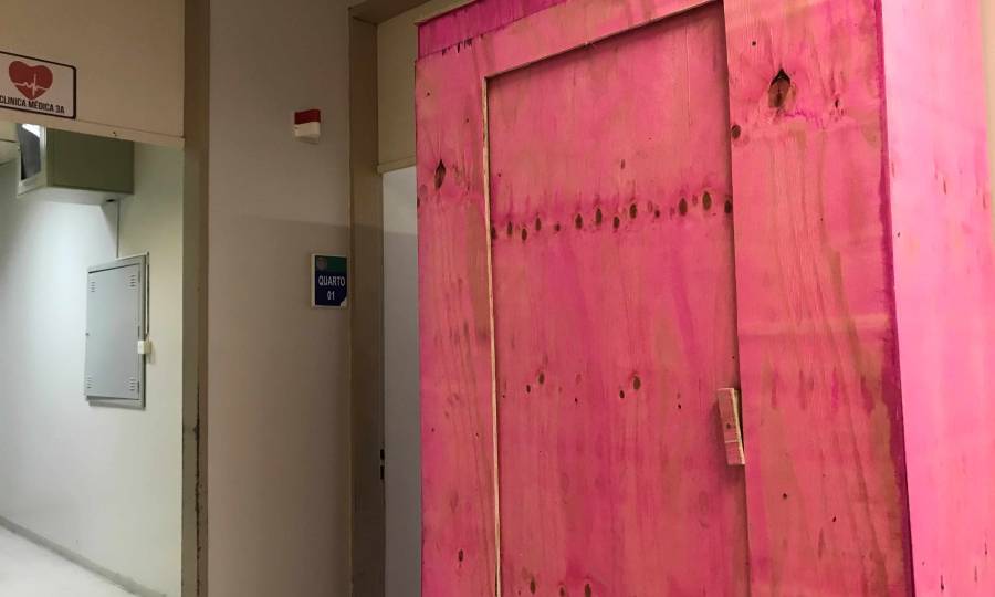 Saúde em Obras: Com investimentos do Estado, Hospital Regional de São José reforma quartos e fachada