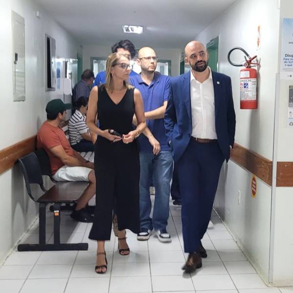 Secretário visita Hospital Celso Ramos e acompanha obras de revitalização