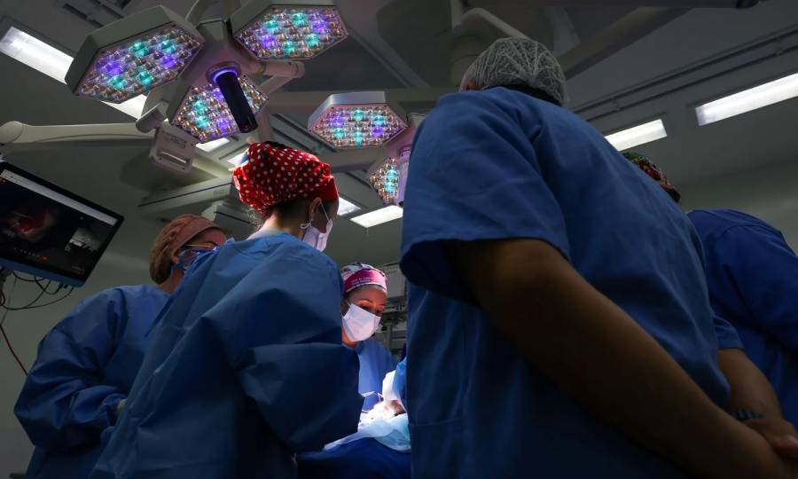 Hospital Infantil Joana de Gusmão realiza cirurgias inéditas em pacientes com condição rara