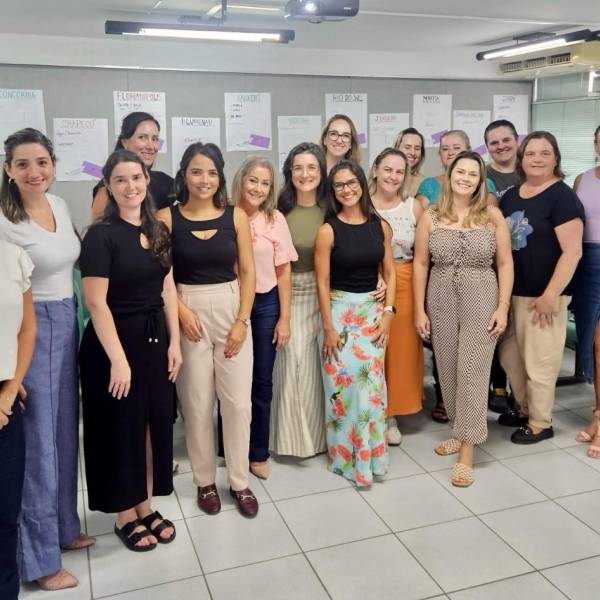 Secretaria de Estado da Saúde promove encontro sobre imunização com as equipes regionais