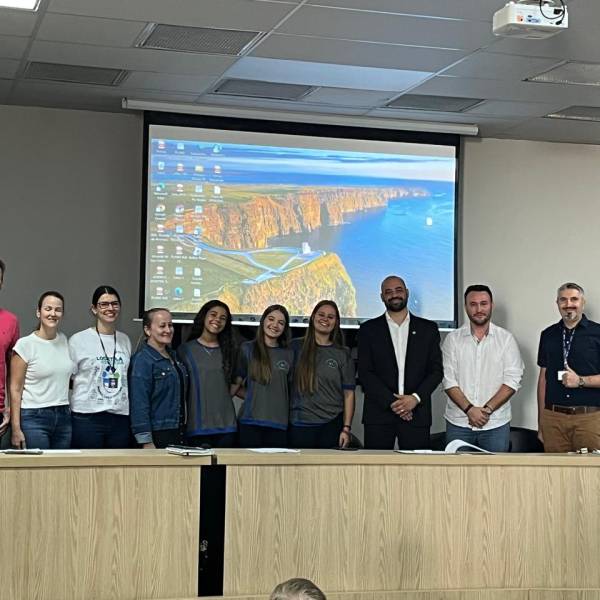 Escola do Extremo-Oeste desenvolve projeto preventivo de combate à dengue e mobiliza líderes estudantis