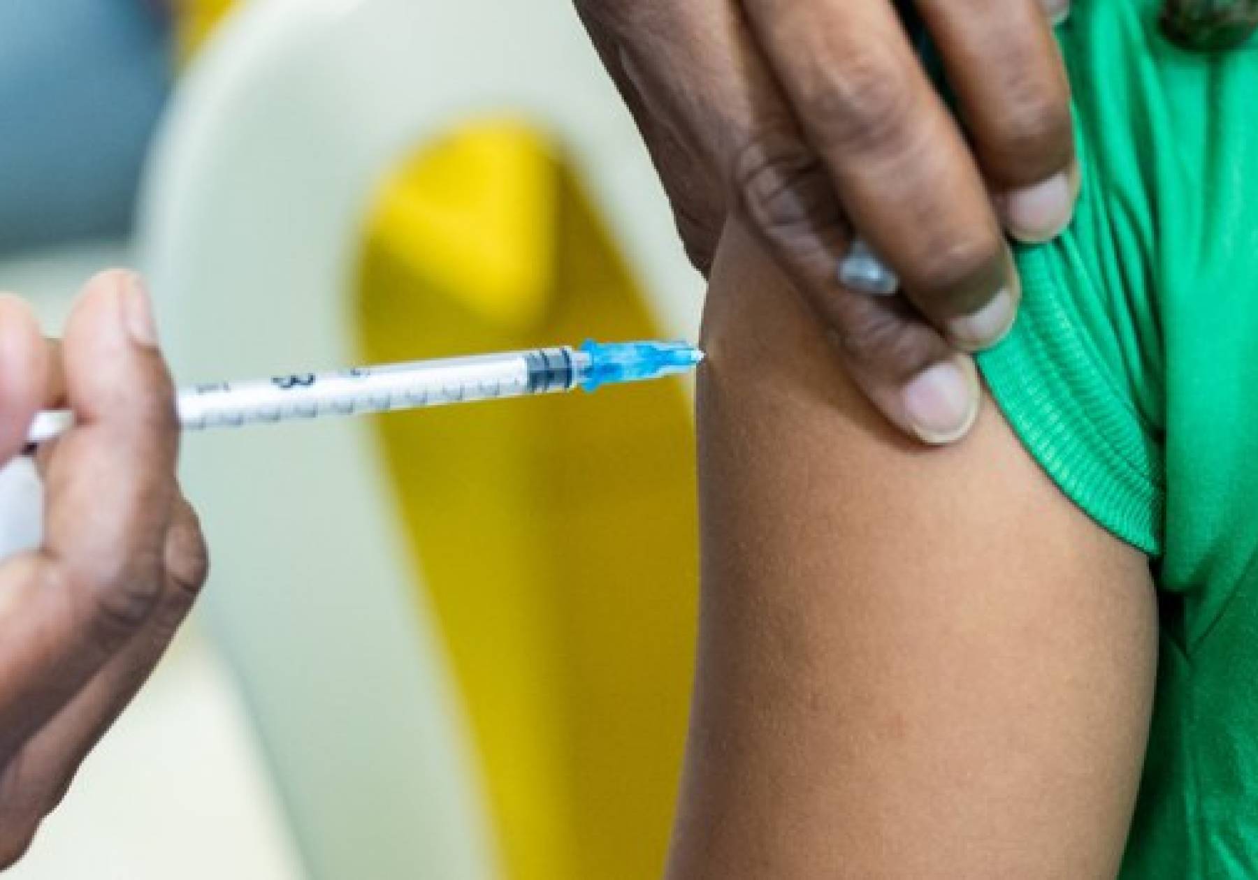 Governo do Estado reforça a importância da vacina contra o HPV para prevenção do câncer de colo do útero