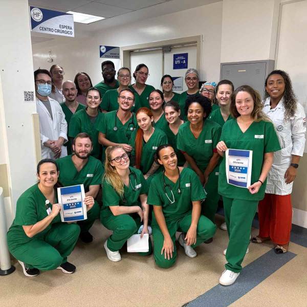 Hospital Florianópolis recebe selo de UTI Eficiente 2025