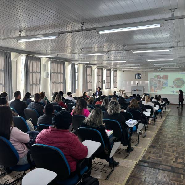 Secretaria de Estado da Saúde promove encontro regional em Lages para fortalecer a Rede Materno-Infantil de SC