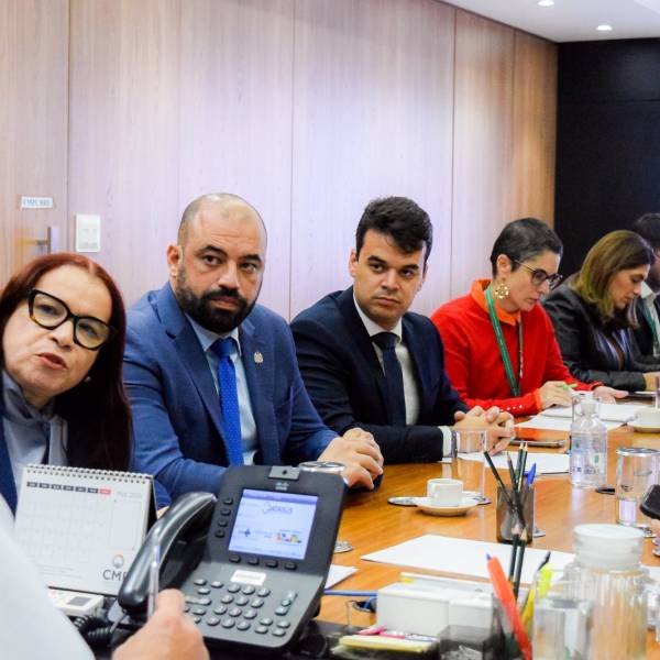 Gestores estaduais discutem pautas para fortalecer o SUS com Ministério da Saúde