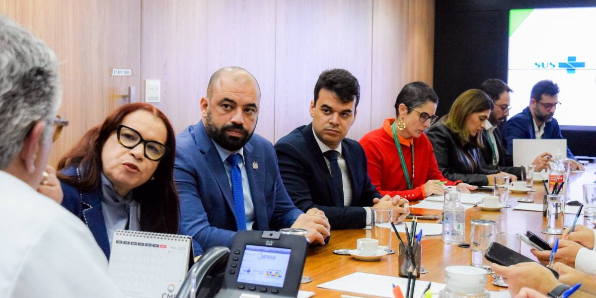 Gestores estaduais discutem pautas para fortalecer o SUS com Ministério da Saúde 