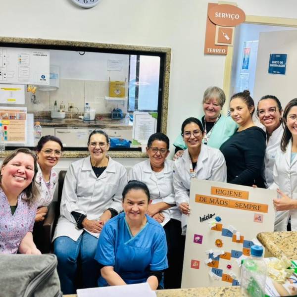 Hospital e Maternidade Tereza Ramos reforça campanha de higiene das mãos durante o mês de maio, em Lages