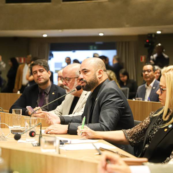 Secretário Diogo Demarchi participa da Assembleia do Conass e destaca avanços na saúde catarinense