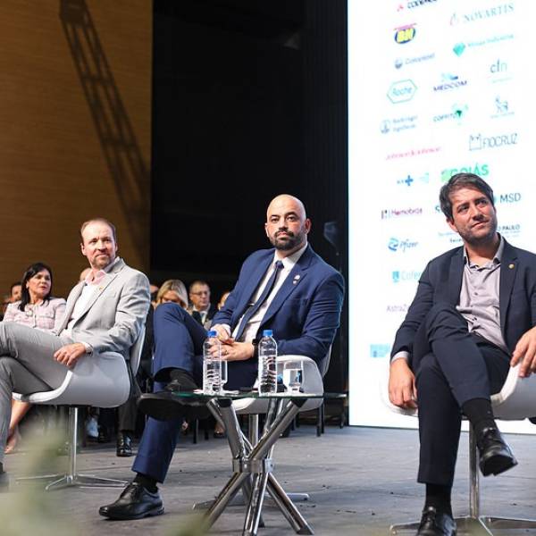 Secretário de Estado da Saúde, Diogo Demarchi, participa do XXXVIII Congresso do Conasems e destaca protagonismo de estados e municípios