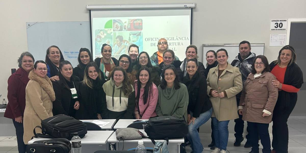 Secretaria de Saúde capacita sobre imunização profissionais da Região Sul
