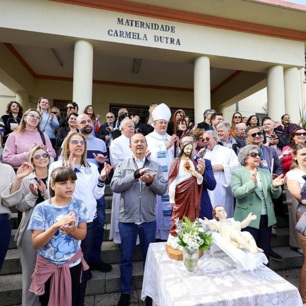 Governador Jorginho Mello e Secretário da Saúde participam de celebração pelos 70 anos da Maternidade Carmela Dutra