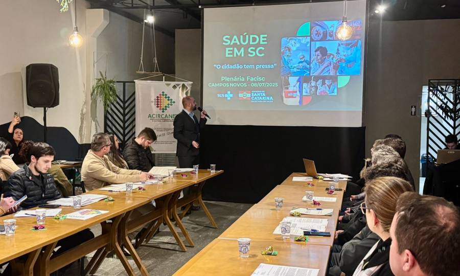 Em plenária da FACISC, Secretário Diogo Demarchi apresenta ações realizadas pela SES no Meio-Oeste e anuncia novos investimentos