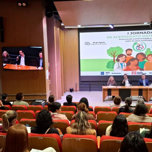 Agosto Dourado: SES promove 1ª Jornada de Aleitamento Materno para fortalecer redes de apoio em Santa Catarina