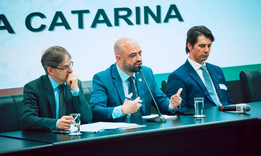 Saúde SC destaca ações do Governo do Estado em debate sobre diagnóstico precoce e tratamento oncológico
