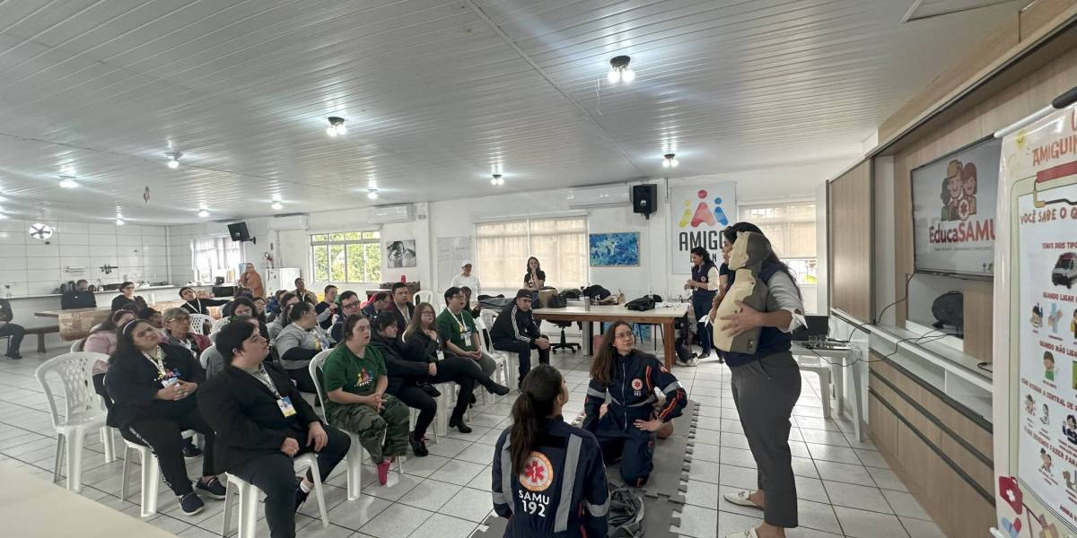 EducaSAMU leva informações sobre primeiros socorros para alunos com síndrome de Down