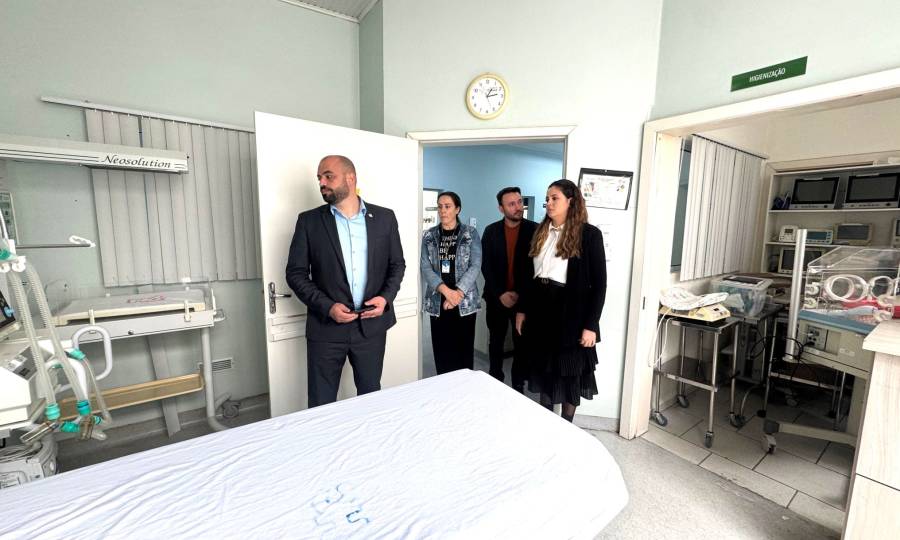 Em Chapecó, secretário Diogo Demarchi cumpre agenda e debate cronograma de investimentos aos hospitais da cidade