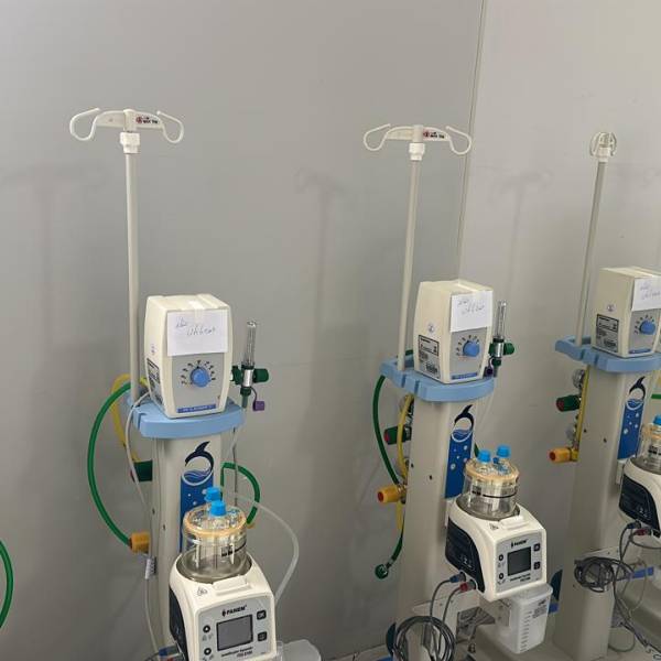 Com investimento do Estado, Hospital Regional de São José recebe novos equipamentos para a UTI Neonatal