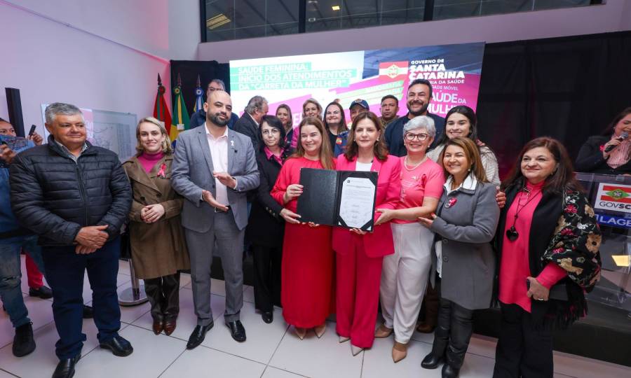 Outubro Rosa: em Lages, Governo do Estado lança carreta da Saúde da Mulher para garantir exames de mamografias e ultrassonografias em SC