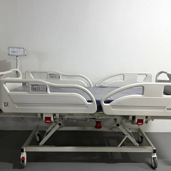 Hospital Governador Celso Ramos recebe 21 novas camas elétricas para leitos UTI