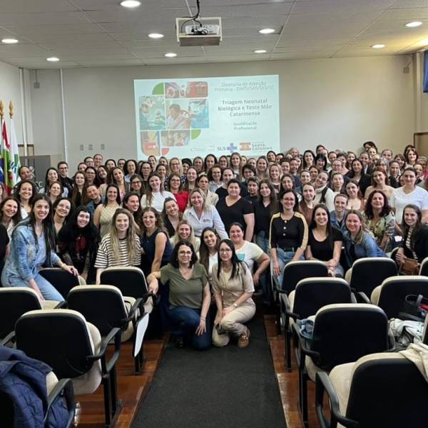 Saúde promove qualificação em triagem neonatal para 150 profissionais da Grande Oeste