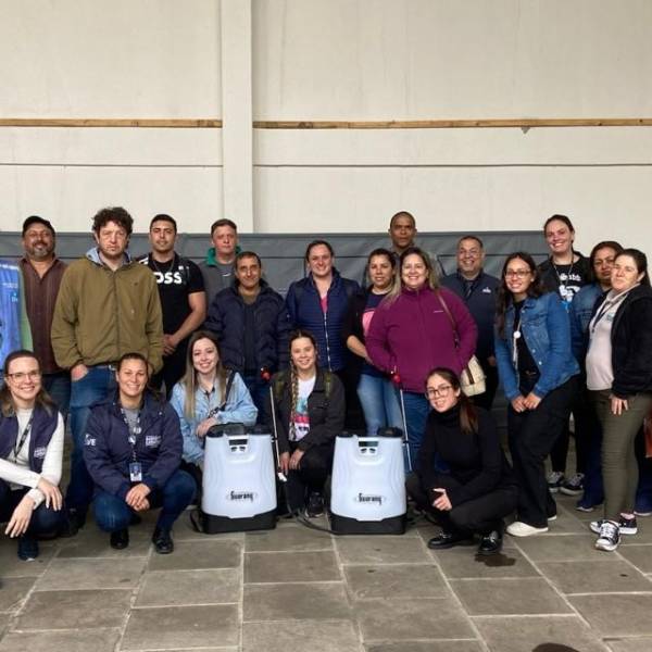 Agentes de Endemias recebem treinamento para aplicação de inseticida contra o Aedes aegypti na Serra Catarinense