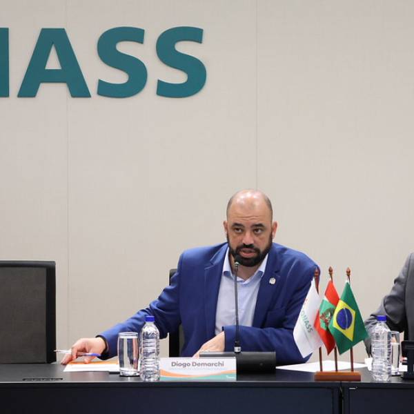 Secretário de Estado da Saúde cumpre agenda em Brasília e alerta para a Dengue