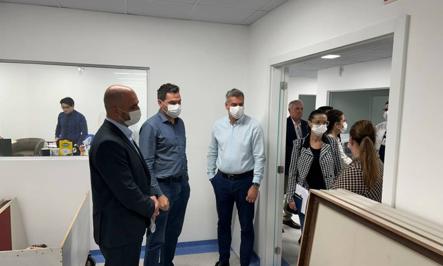 Secretário de Saúde visita o CEPON e discute ampliação dos serviços