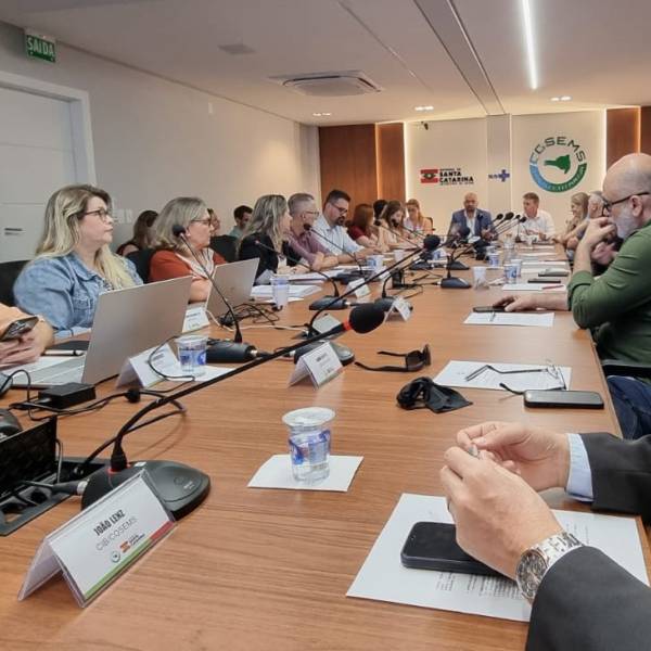 Saúde Estadual conduz última reunião da CIB de 2025 com avanços na expansão de serviços