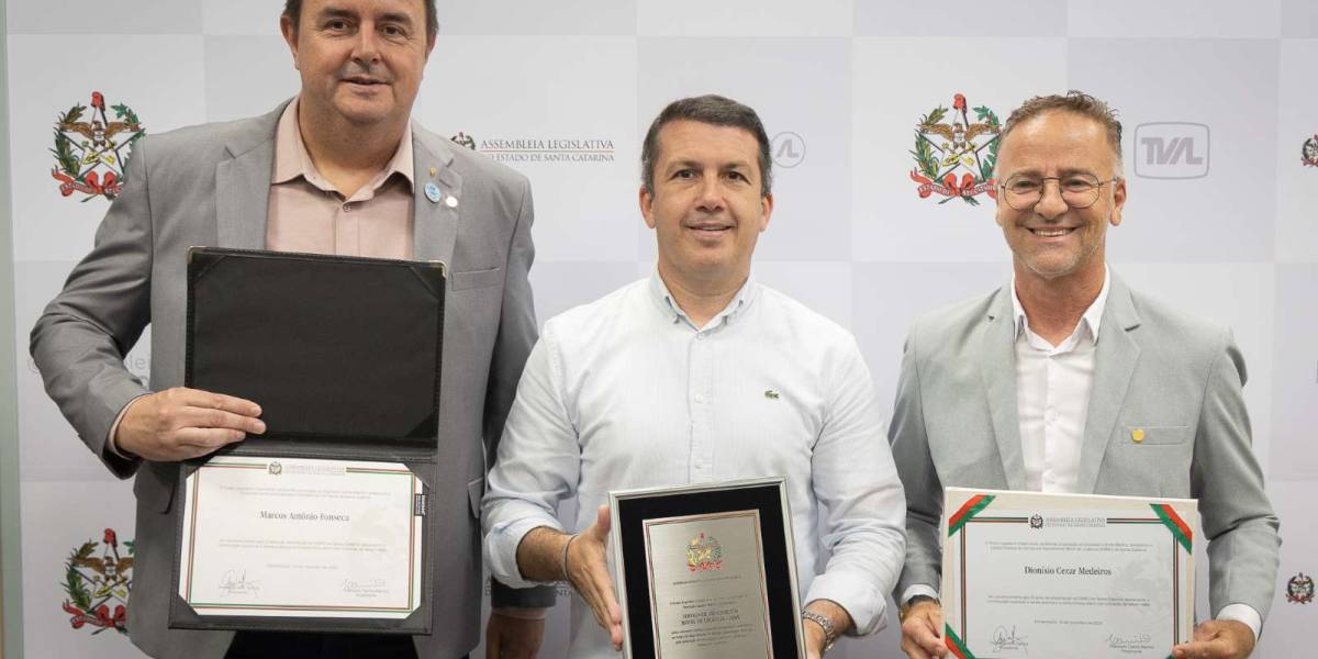 SAMU SC recebe homenagem da Alesc por 20 anos salvando vidas