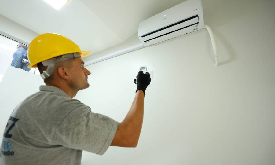 Governo do Estado adquire e distribui mais de 540 aparelhos de ar-condicionado para hospitais e unidades regionais