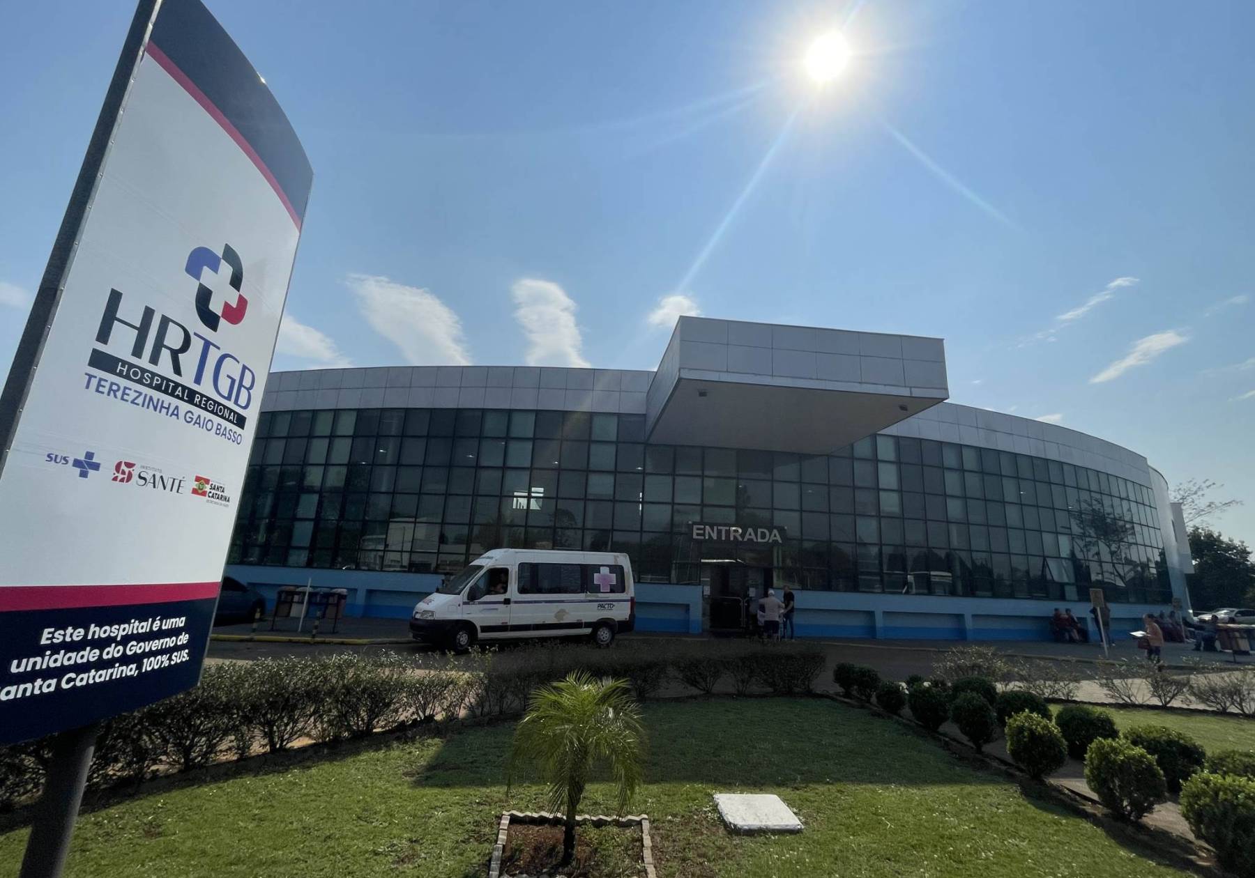 Hospital Regional Terezinha Gaio Basso celebra 15 anos com homenagem aos colaboradores