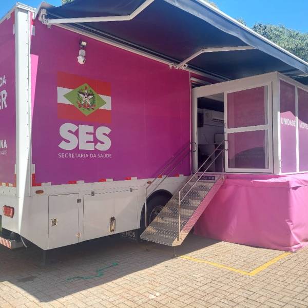 Em Faxinal dos Guedes, Carreta da Saúde da Mulher realiza exames para pacientes da região 