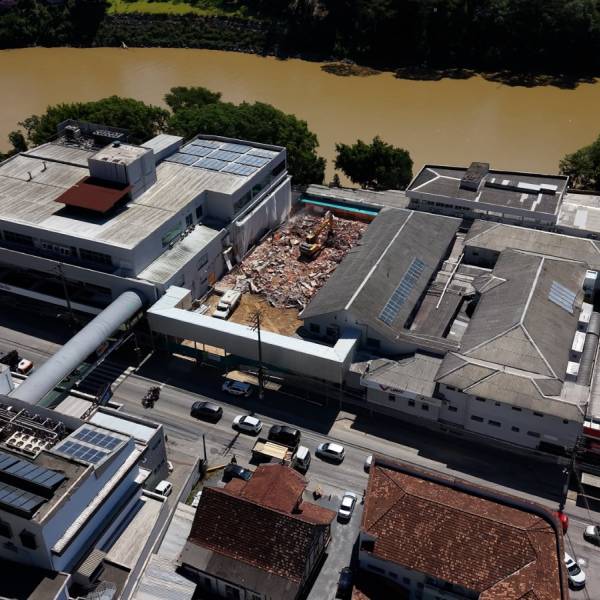 Saúde em obras: Em Blumenau, construção da nova torre do Hospital Santo Antônio entra em nova etapa
