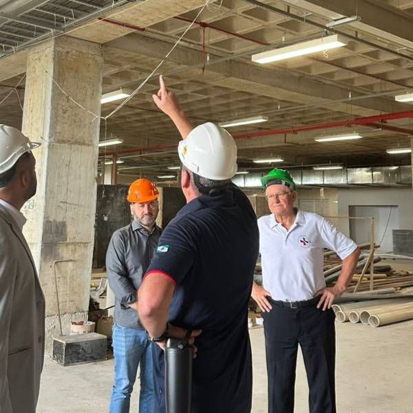 Obra da nova torre do Hospital São Vicente de Paulo em Mafra alcança 83% de execução