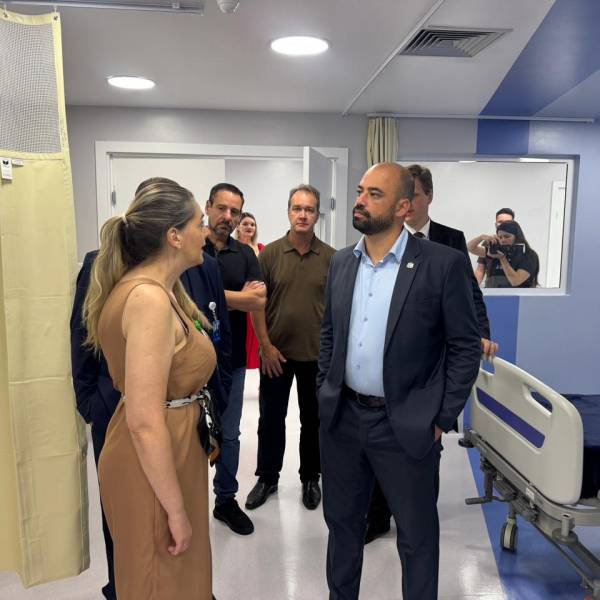 Governo do Estado entrega primeira etapa do Pronto Socorro do Hospital Regional do Oeste em Chapecó