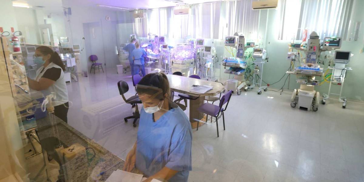 Governo de SC homologa concurso público e anuncia chamamento de cerca de 600 profissionais