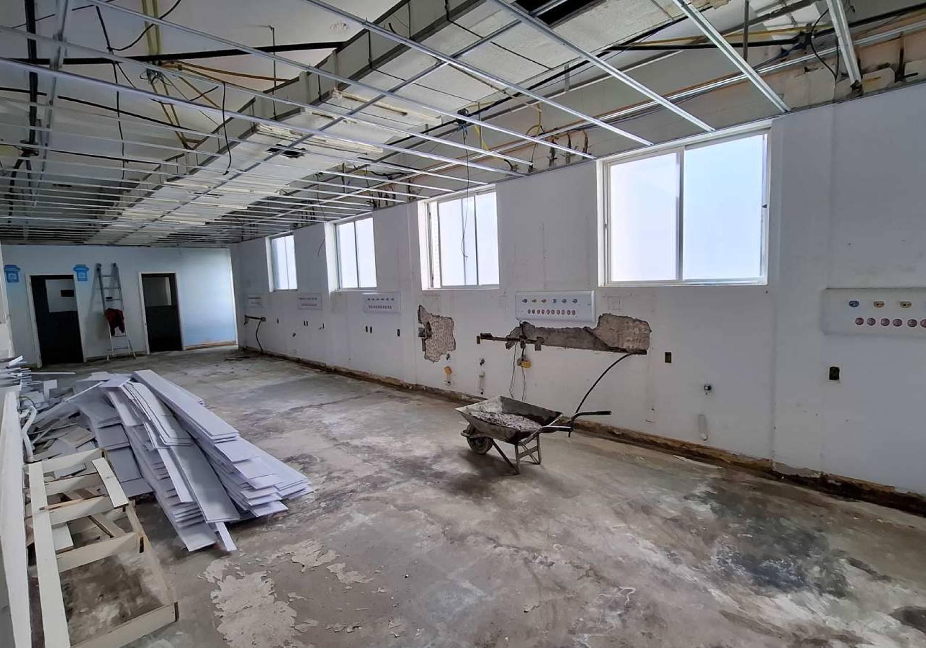 Saúde em Obras: Hospital Tereza Ramos passa por revitalização da UTI para qualificar o atendimento em Lages