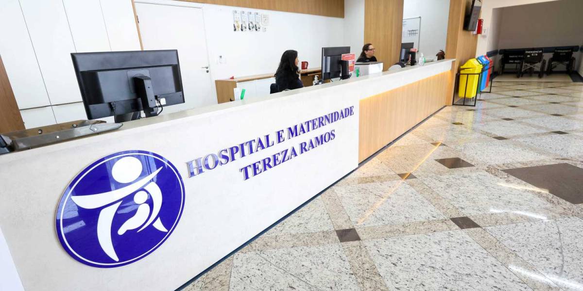 Hospital Tereza Ramos celebra o Mês da Higiene das Mãos com inovação criada por servidoras