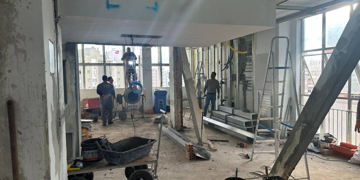 Saúde em Obras: trabalhos de ampliação da nova UTI do Hospital Governador Celso Ramos avançam