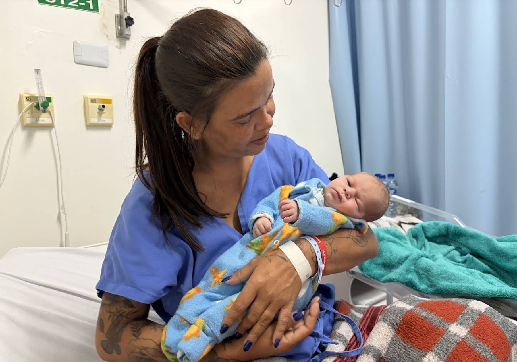 Mulher descobre gravidez minutos antes do parto no Hospital Regional Ruth Cardoso em Balneário Camboriú