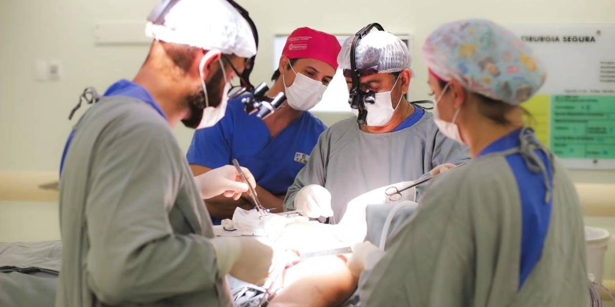 Outubro Rosa: Estado amplia valores para reconstrução mamária e fortalece atendimento às mulheres após o câncer 