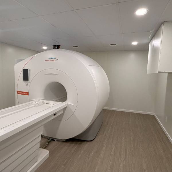 Nova ressonância magnética do HRO já realizou cerca de 300 exames em duas semanas de atendimento em Chapecó
