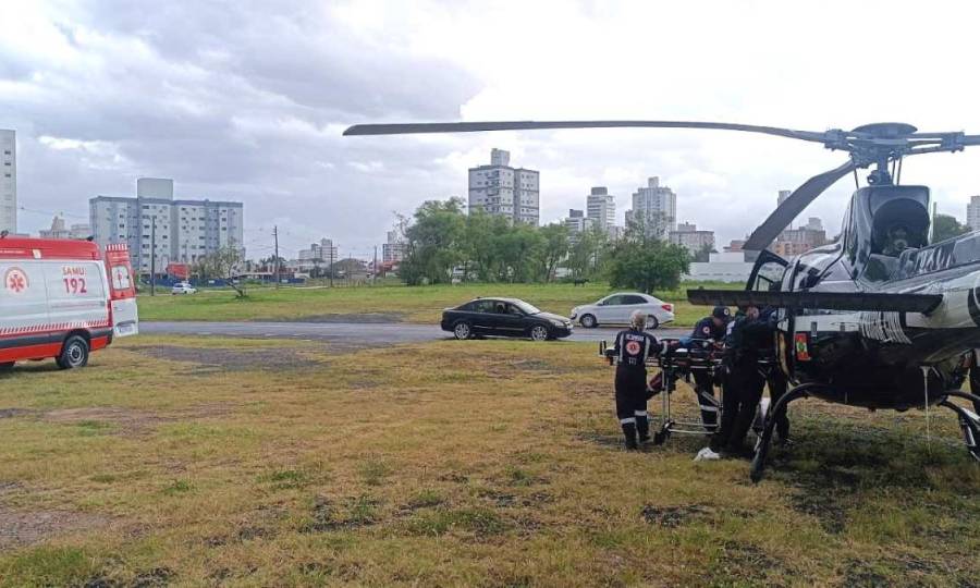 SAMU Aeromédico realiza transfusão de sangue total em vítima de acidente de trânsito no Sul de SC