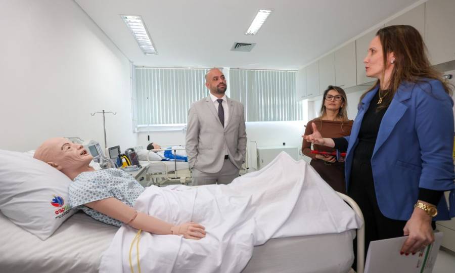 Estado inaugura Laboratório de Simulação Realística e novos espaços de aprendizagem na Escola de Saúde Pública de SC
